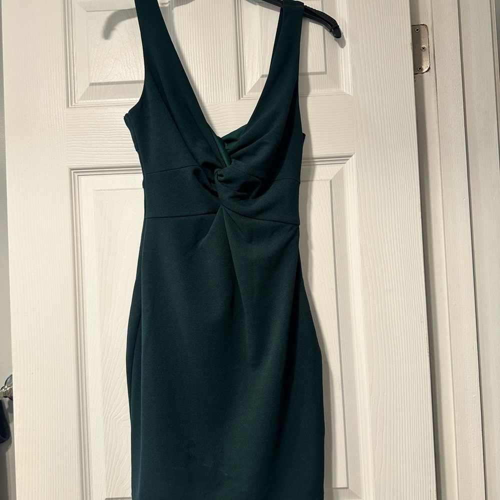 Lulu's Green Ruched Plunge Sheath Dress